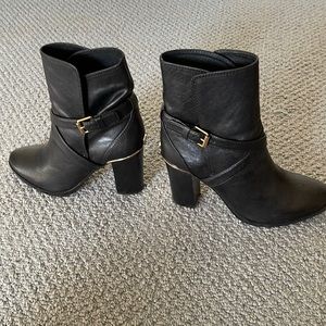 Tory Burch Livingston Black boots. Size 7. With box
